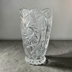 Elegant Crystal Cut Glass Vase